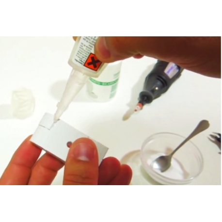 Trucos con adhesivos